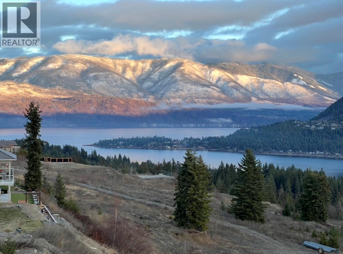 2518 Highlands Drive