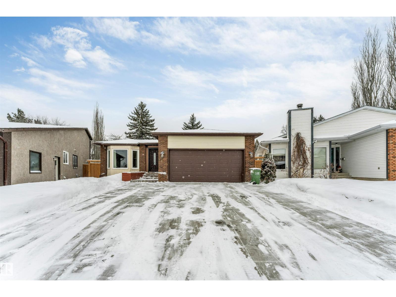 18403 55 Avenue NW, Edmonton, AB, T6M1Y8