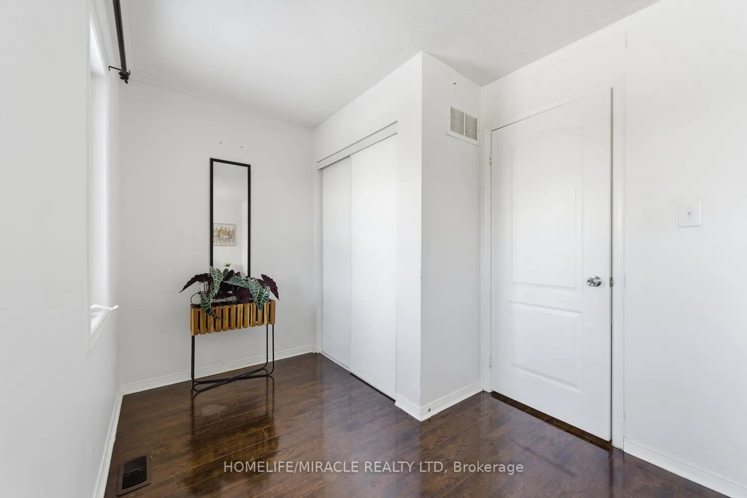 Additional image 15 of 99 Spicebush Terrace