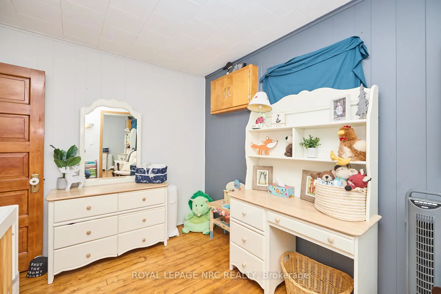 Additional image 11 of 48 Derner Line