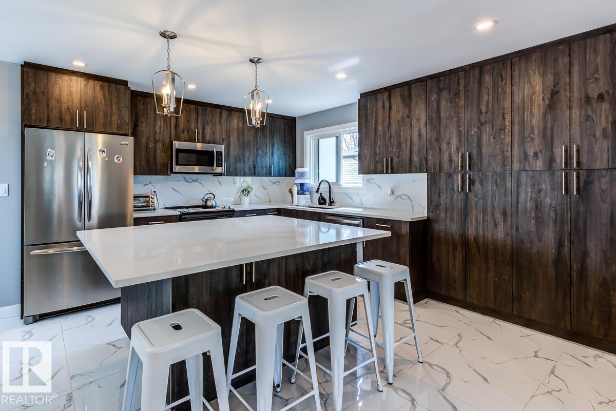 Additional image 6 of 9526 109a Avenue NW, Edmonton, AB, T5H1G3