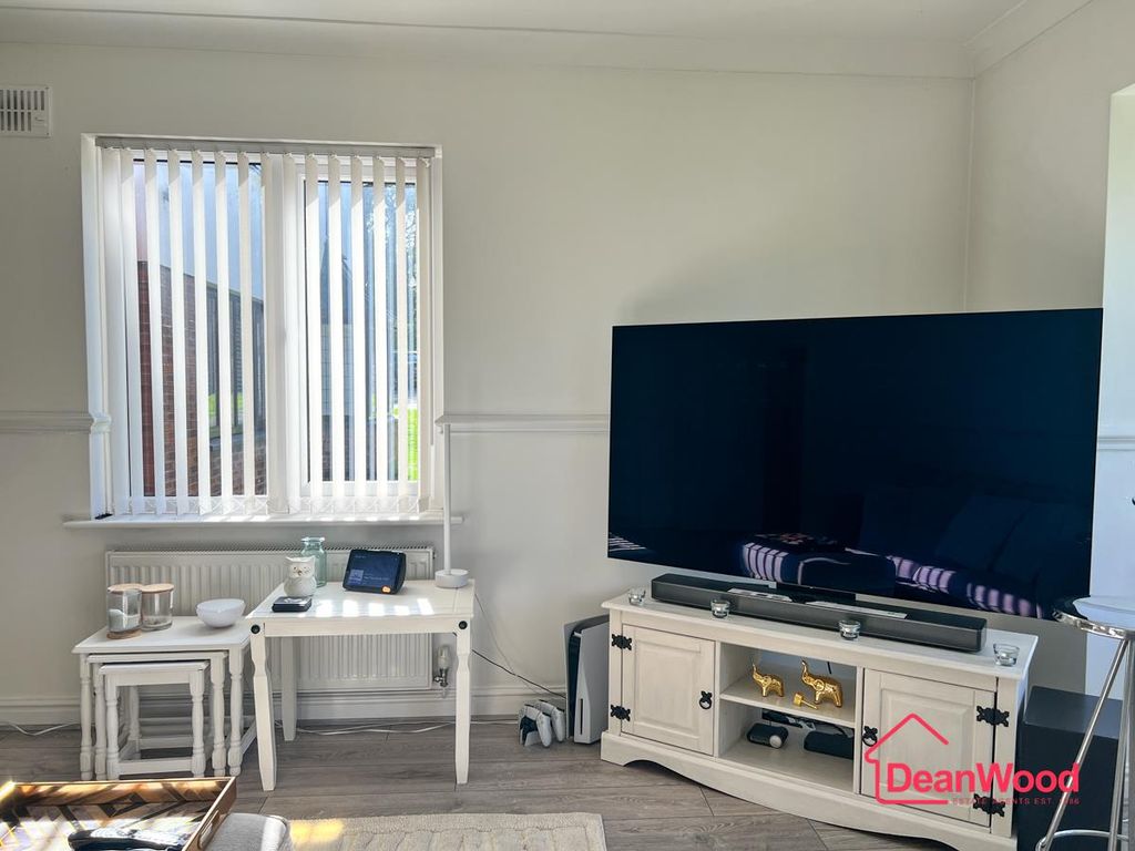 Additional image 9 of 2 bed flat for sale10 Richmond Court, Farmhill, Douglas, Isle Of Man IM2