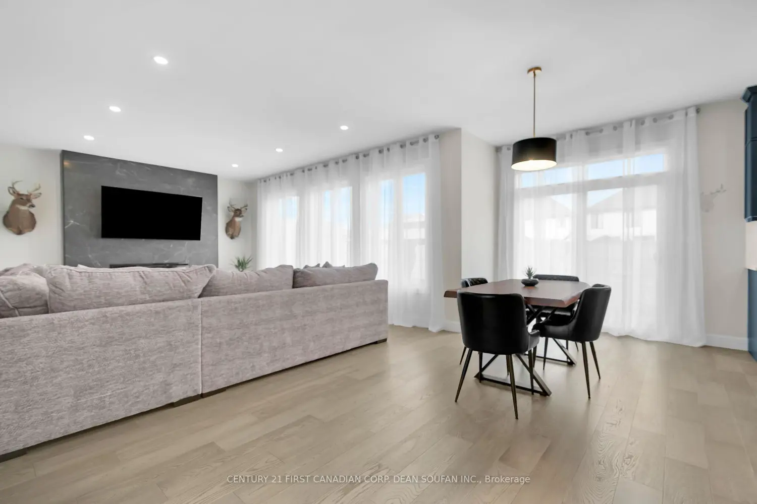 7251 Silver Creek Circle photo 3