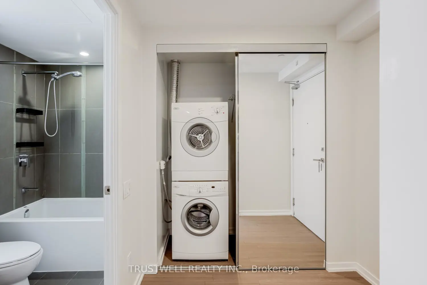 Additional image 8 of 101 Peter Street 1601