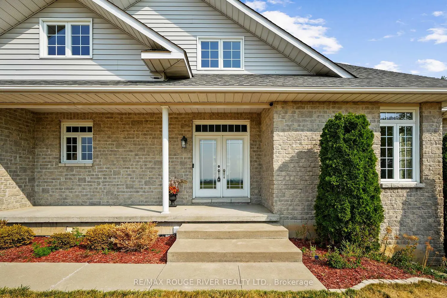 9138 Danforth Road photo 4