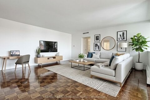 Additional image 7 of 1501-9 Deer Park Crescent, Toronto, ON, M4V 2C4