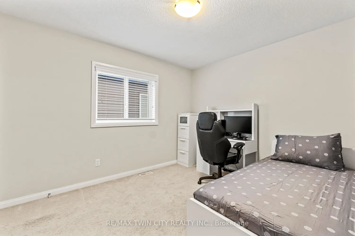 Additional image 11 of 305 Sweet Gale Street