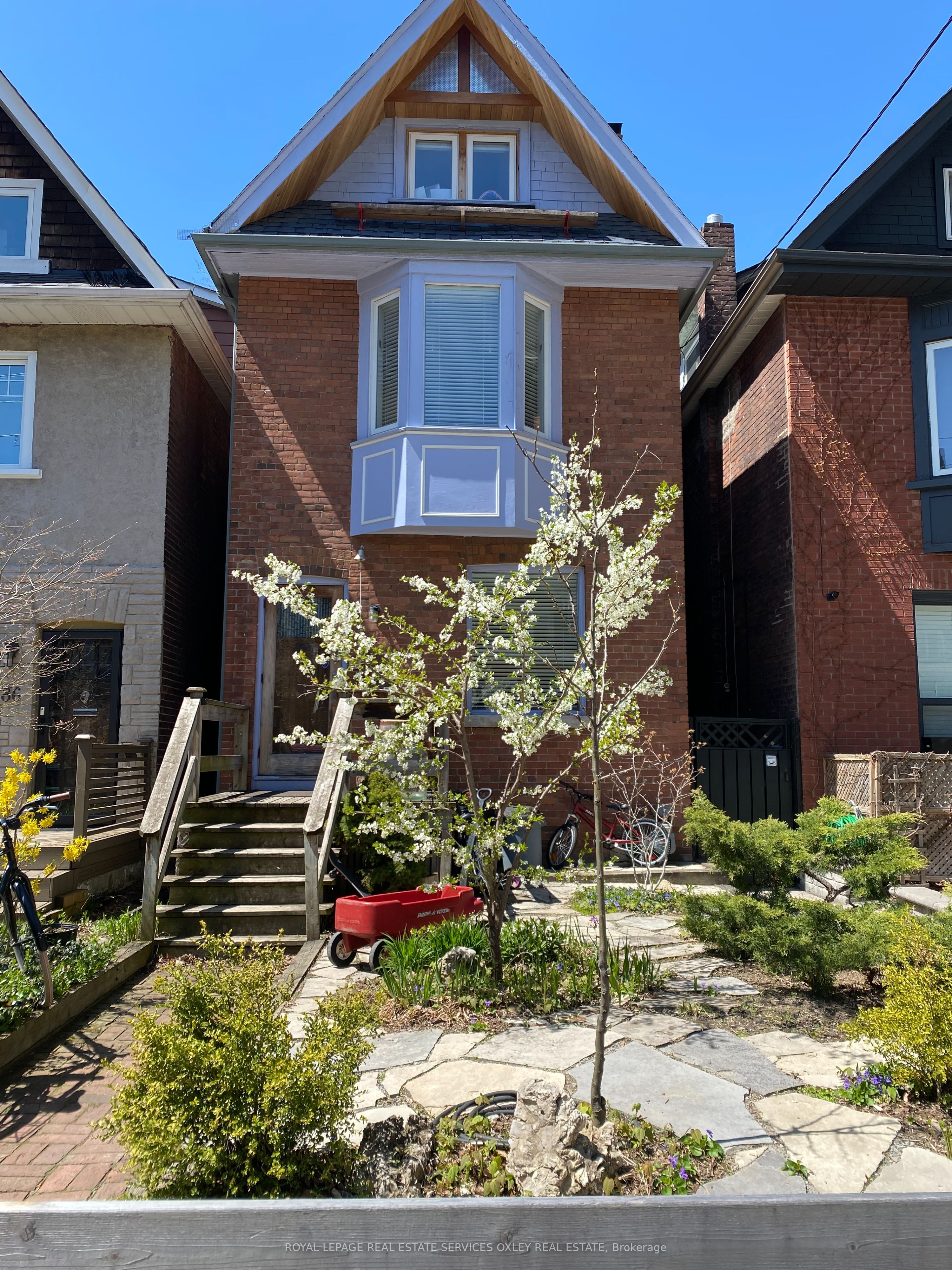88 Prust Avenue, Toronto, ON, M4L 2M8