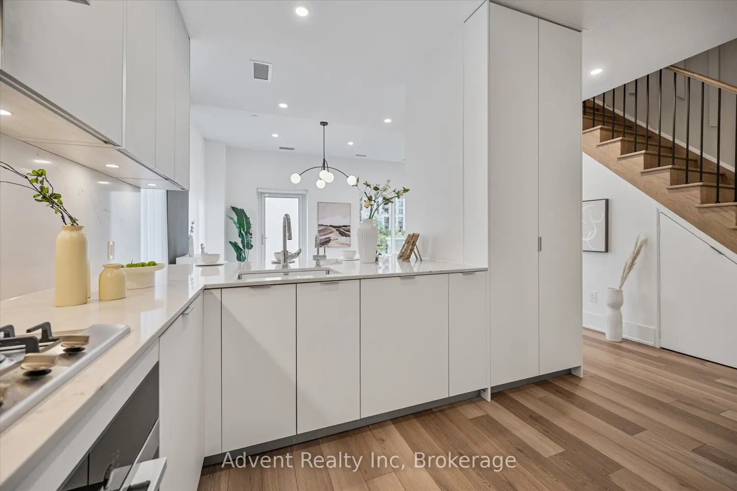 Additional image 7 of 8 Cedarland Drive 127W