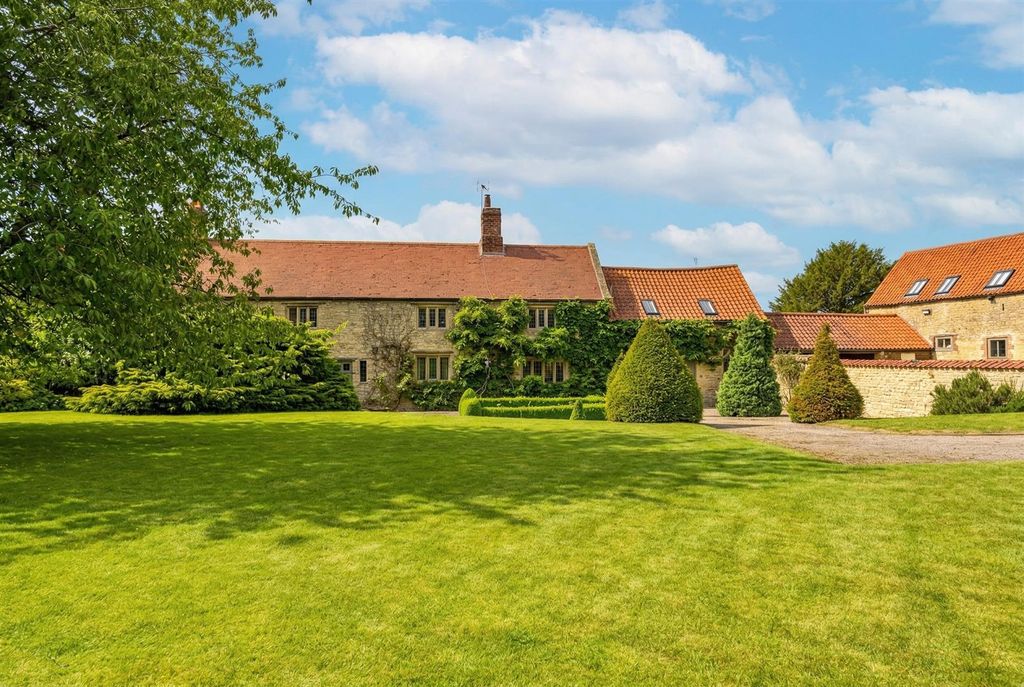 Additional image 6 of 8 bed detached house for saleWashdyke Lane, Fulbeck, Grantham NG32