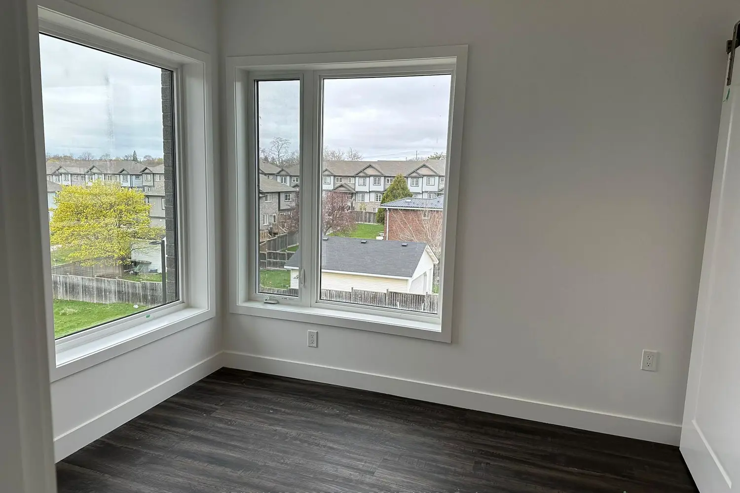 Additional image 10 of 408 Dundas Street 308