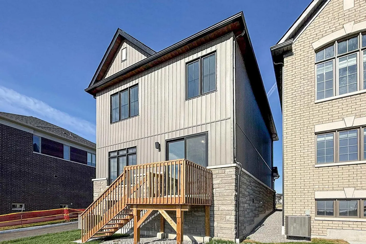 Additional image 20 of 1103 Zircon Manor