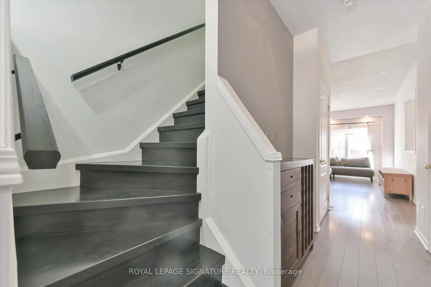 Additional image 2 of 435 Hensall Circle 11