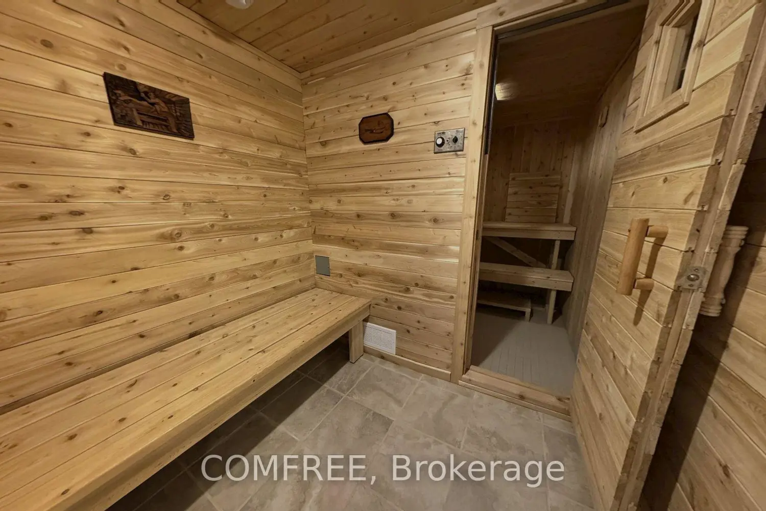 Additional image 17 of 31 Essex Drive