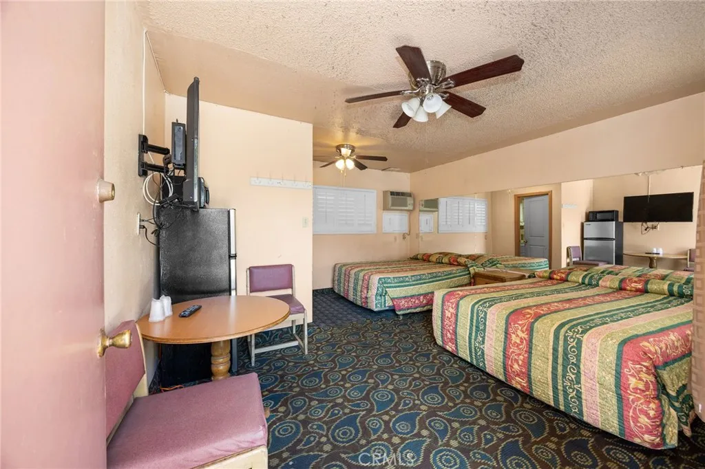 Additional image 93 of 451 E Vernon Ave, Los Angeles, CA 90011