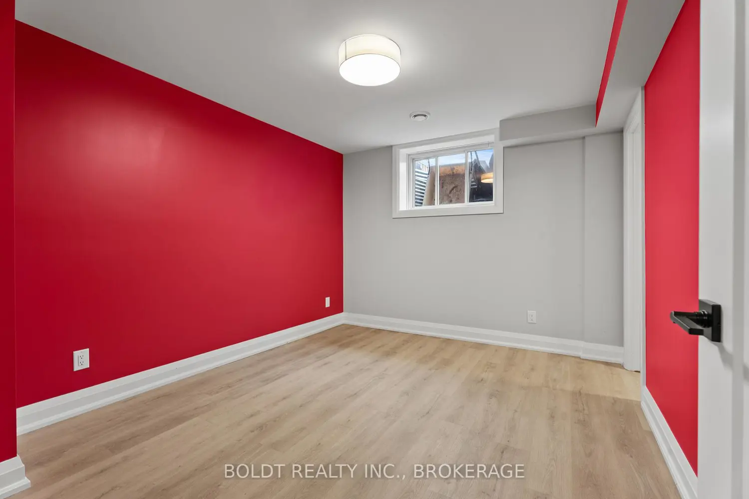 Additional image 11 of 1074B Vansickle Road