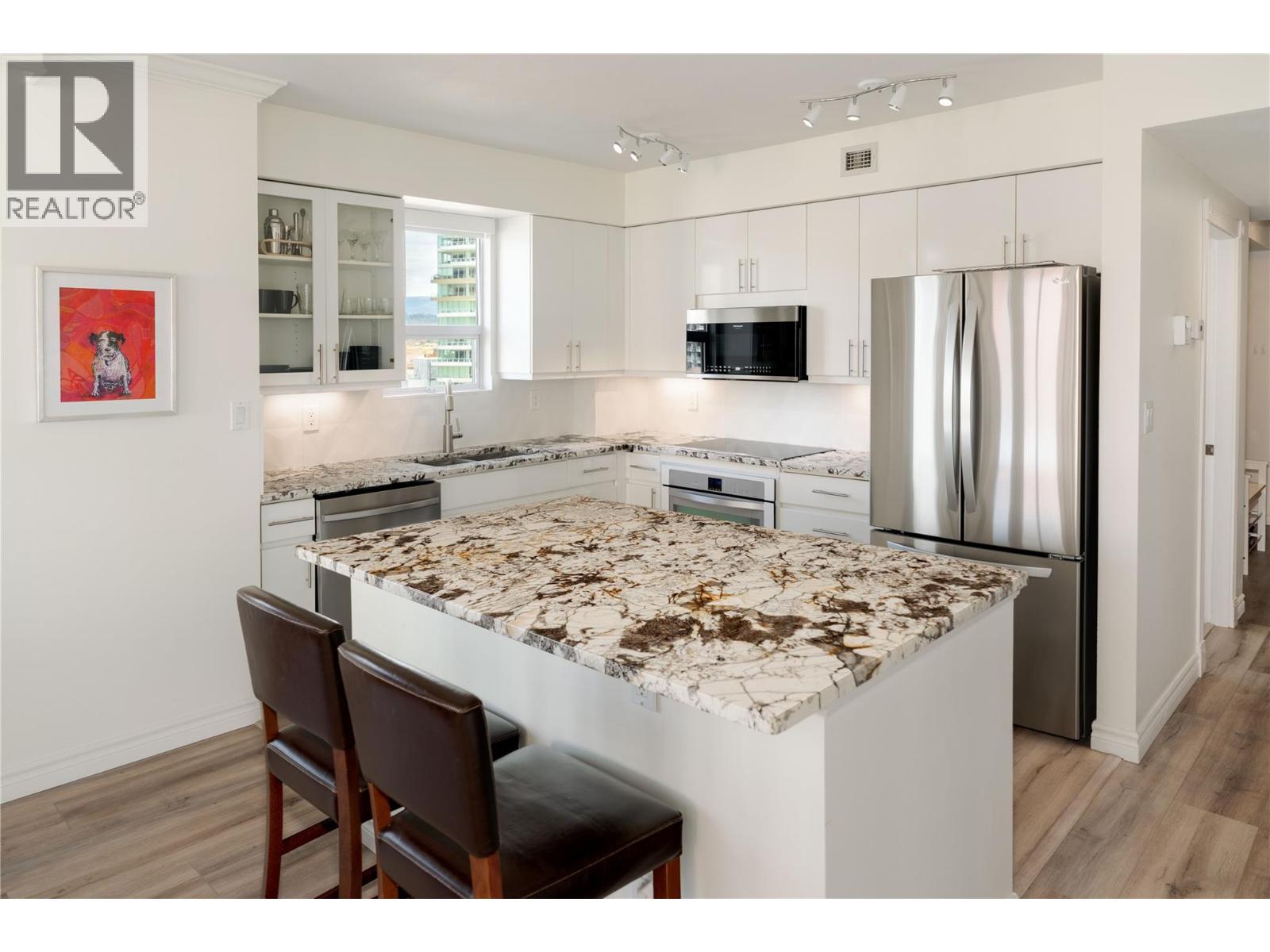 Additional image 4 of 801-1152 Sunset Drive, Kelowna, BC, V1Y9R7