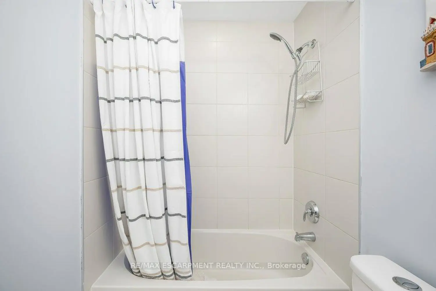 Additional image 15 of 90 Charlton Avenue 302