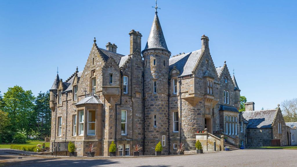 2 bed flat for saleLentran House, Inverness IV3