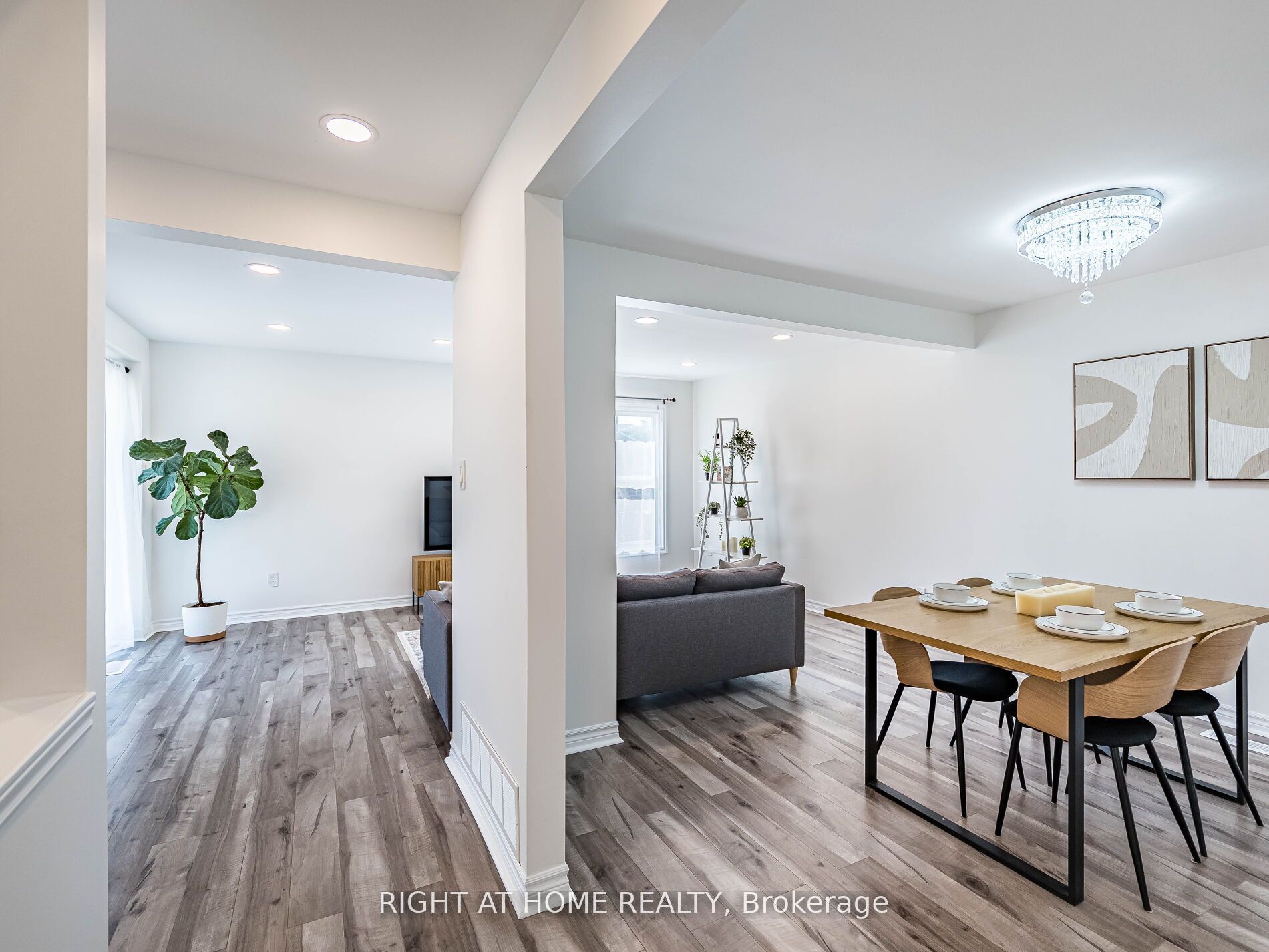 Additional image 3 of 2 Giles Court, Toronto, ON, M9V 4C5
