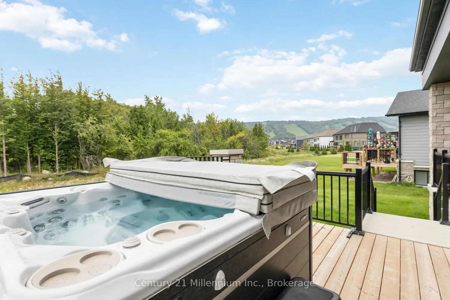 Additional image 18 of 125 Stoneleigh Drive