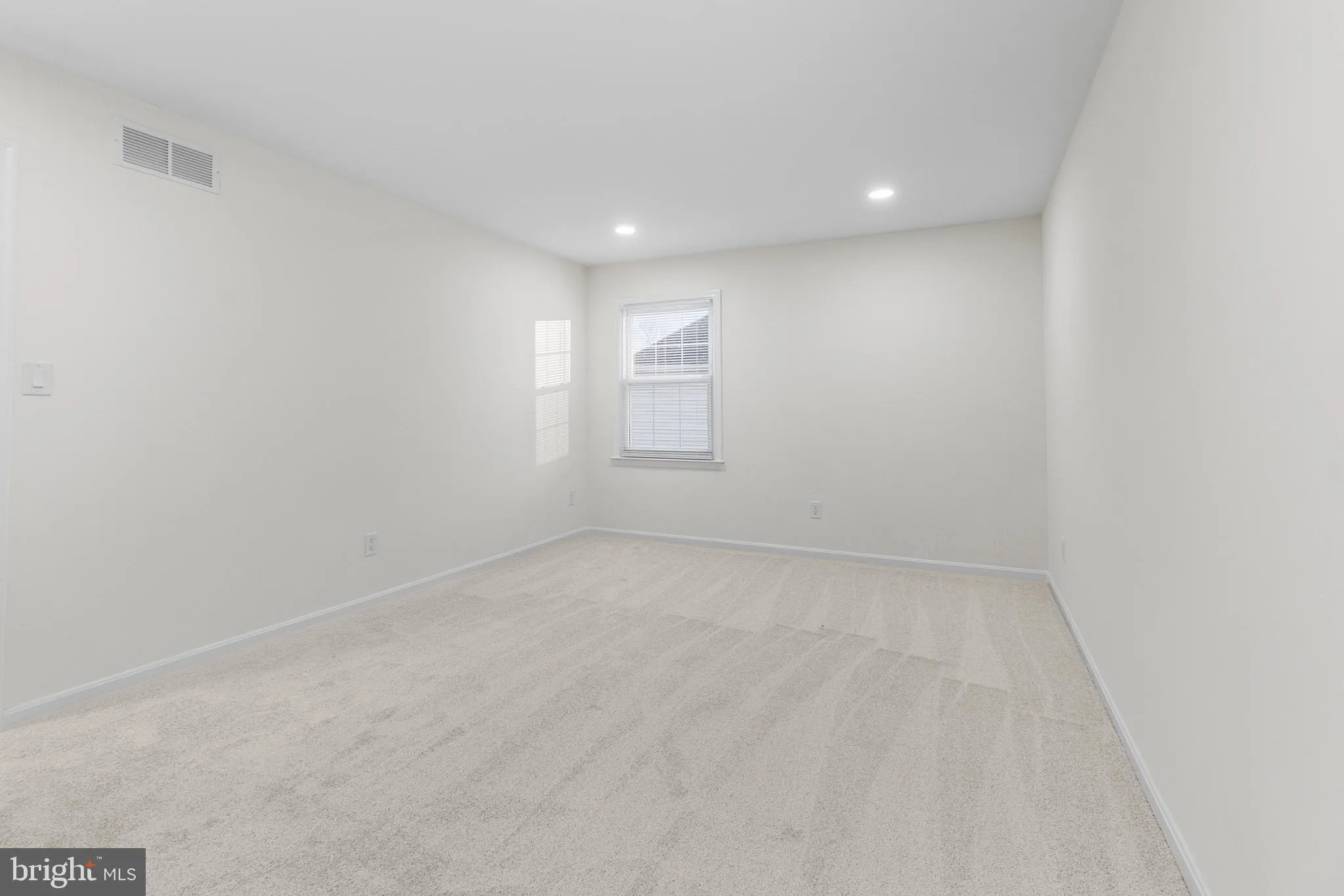 Additional image 61 of 210 W Silver Fox Road, Newark, DE 19702