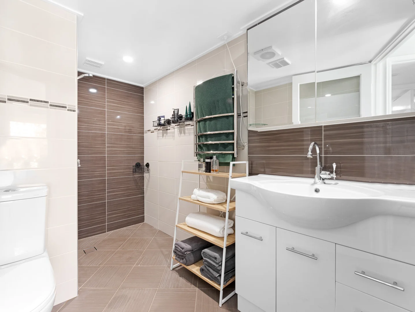 Additional image 15 of 4/17 Buccaneer Drive, Urangan QLD 4655