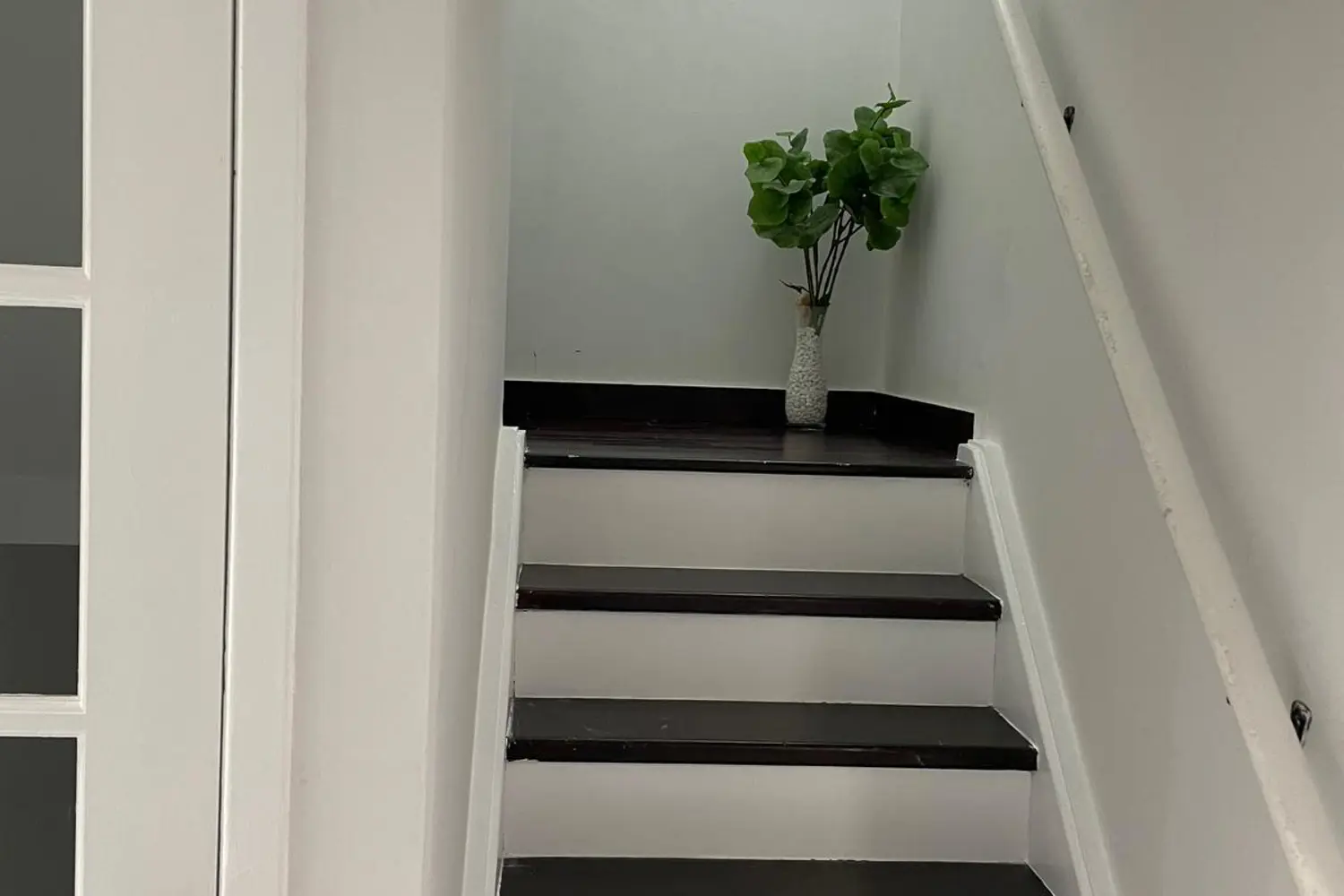 Additional image 9 of 1086 Canfield Crescent