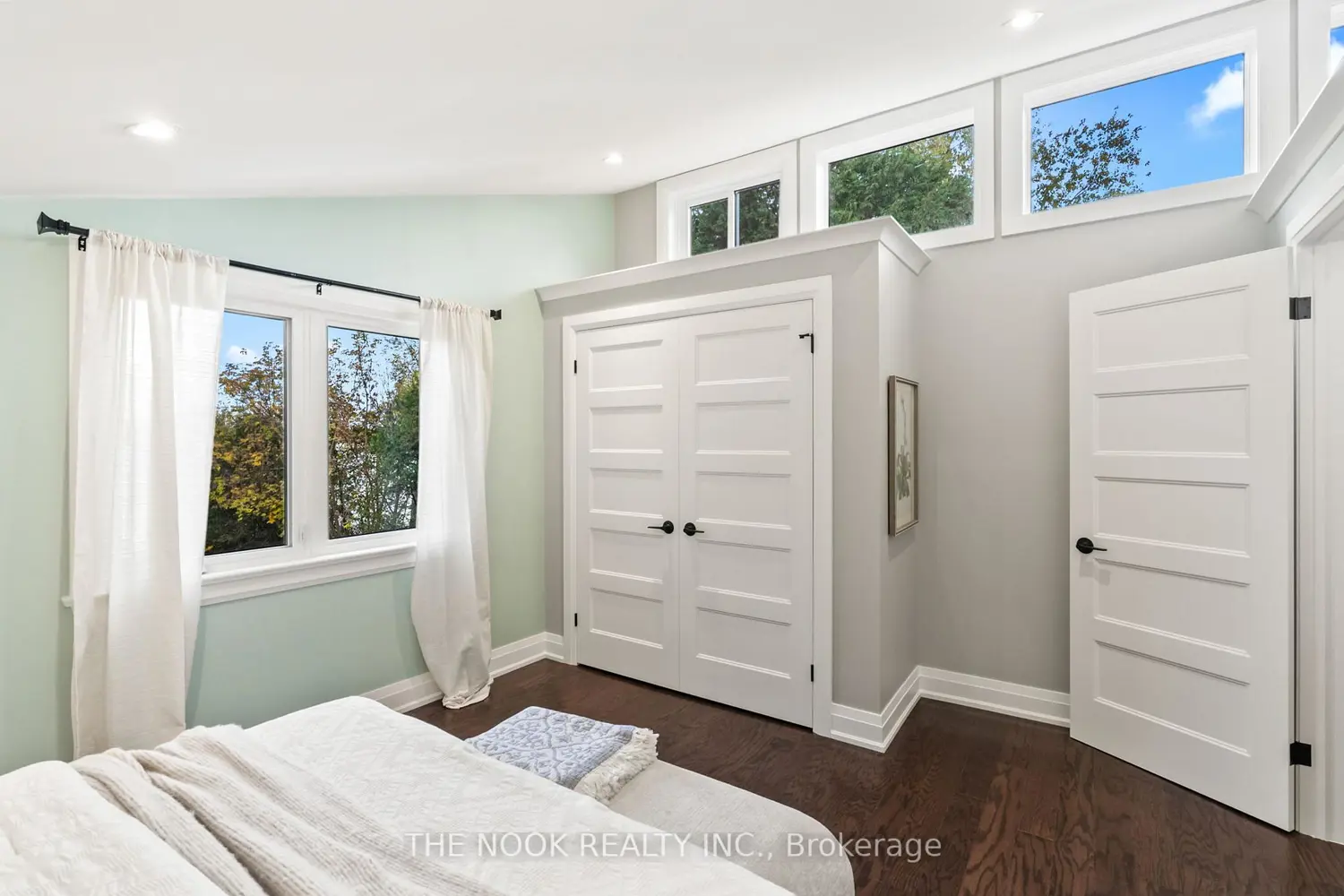 Additional image 11 of 55 Honey's Beach Road