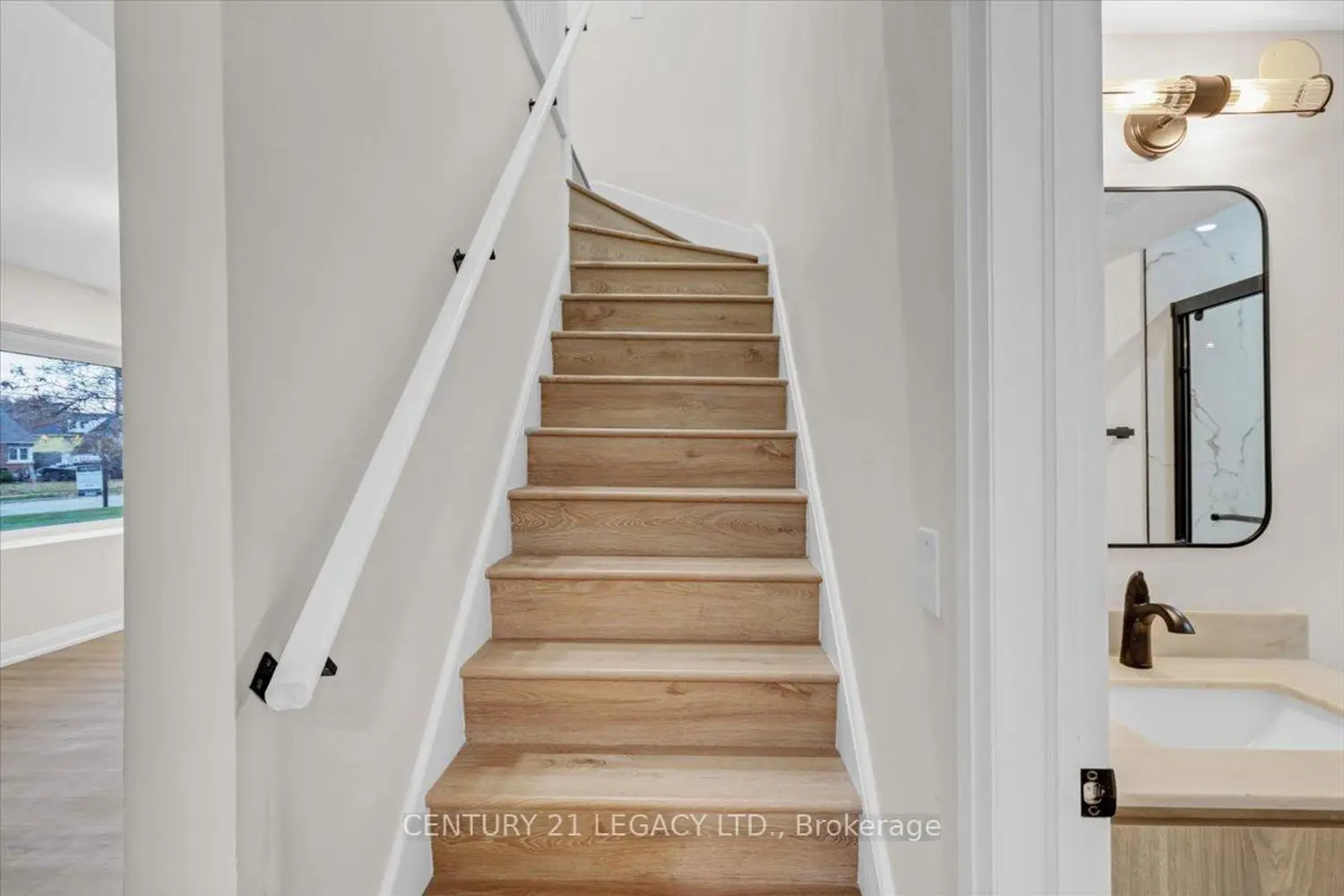 Additional image 12 of 2027 Churchill Avenue