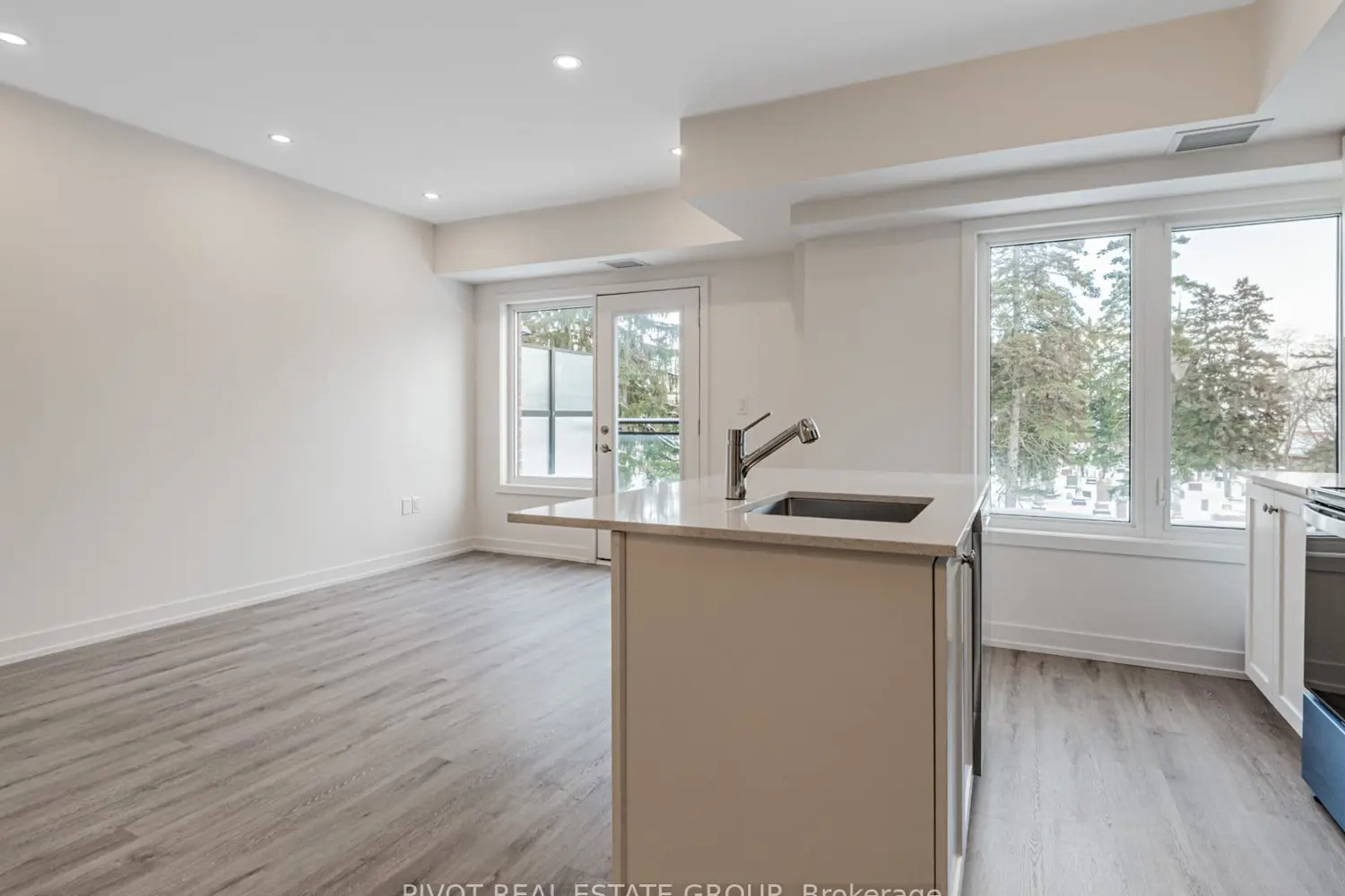60 Elizabeth Street 3302 photo 2