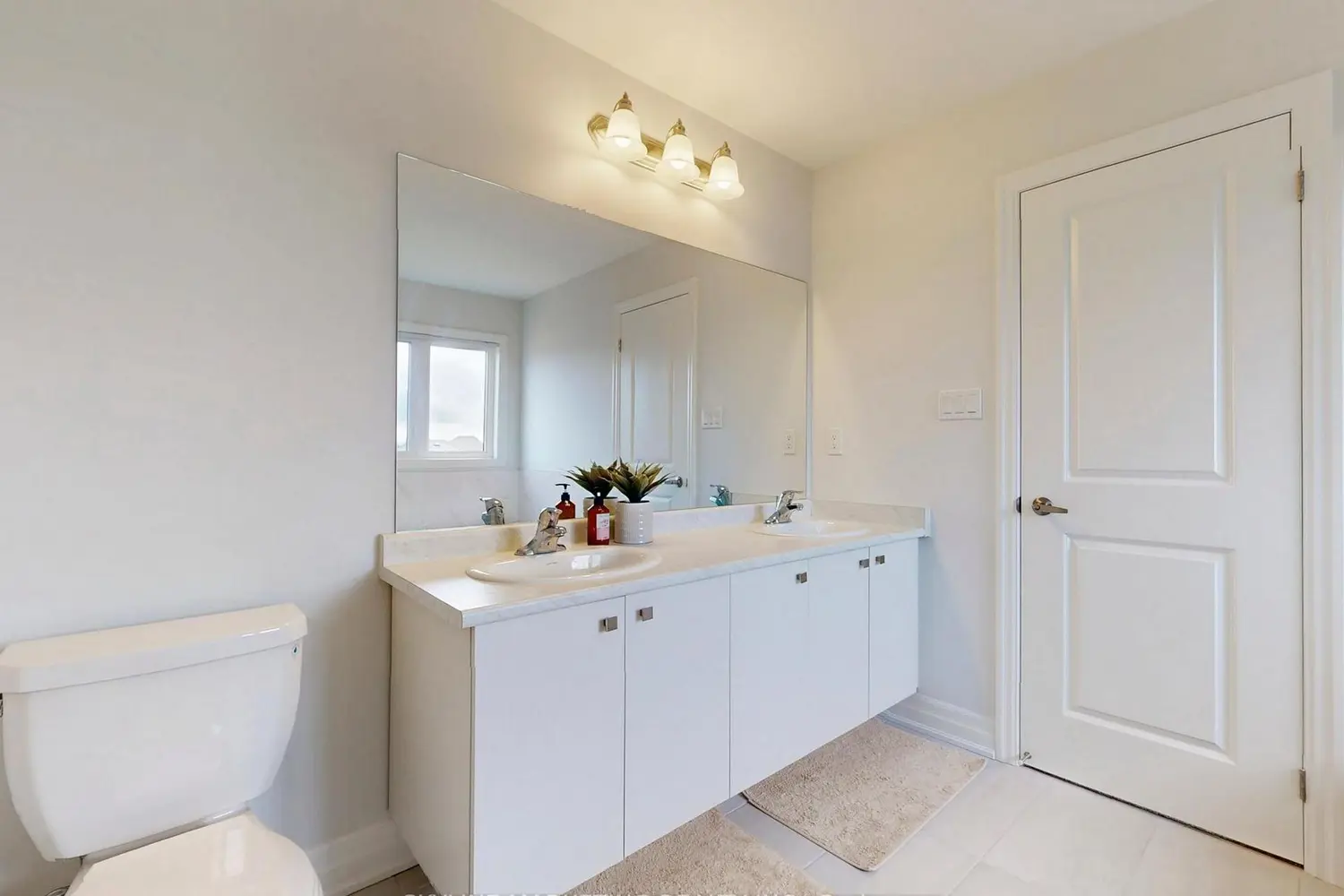 Additional image 11 of 23 Rosanne Circle