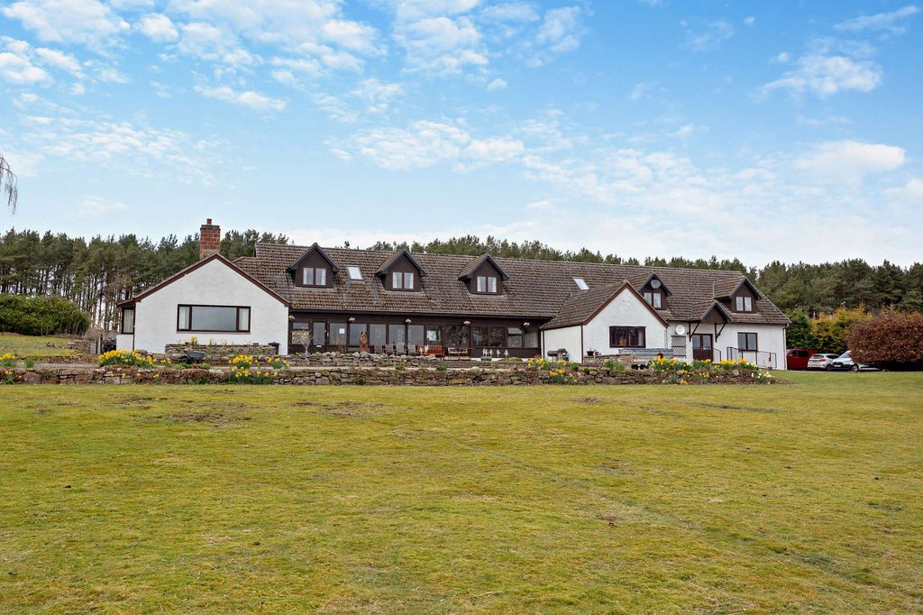 7 bed equestrian for saleDelny, Invergordon IV18