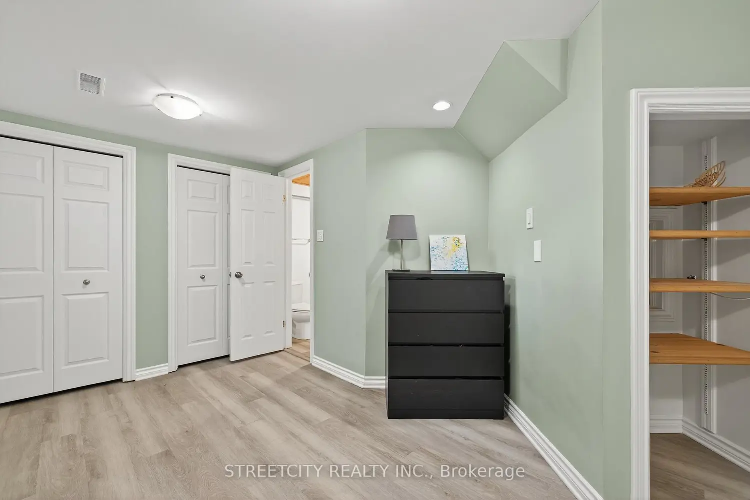 Additional image 14 of 152 Albert Street 2