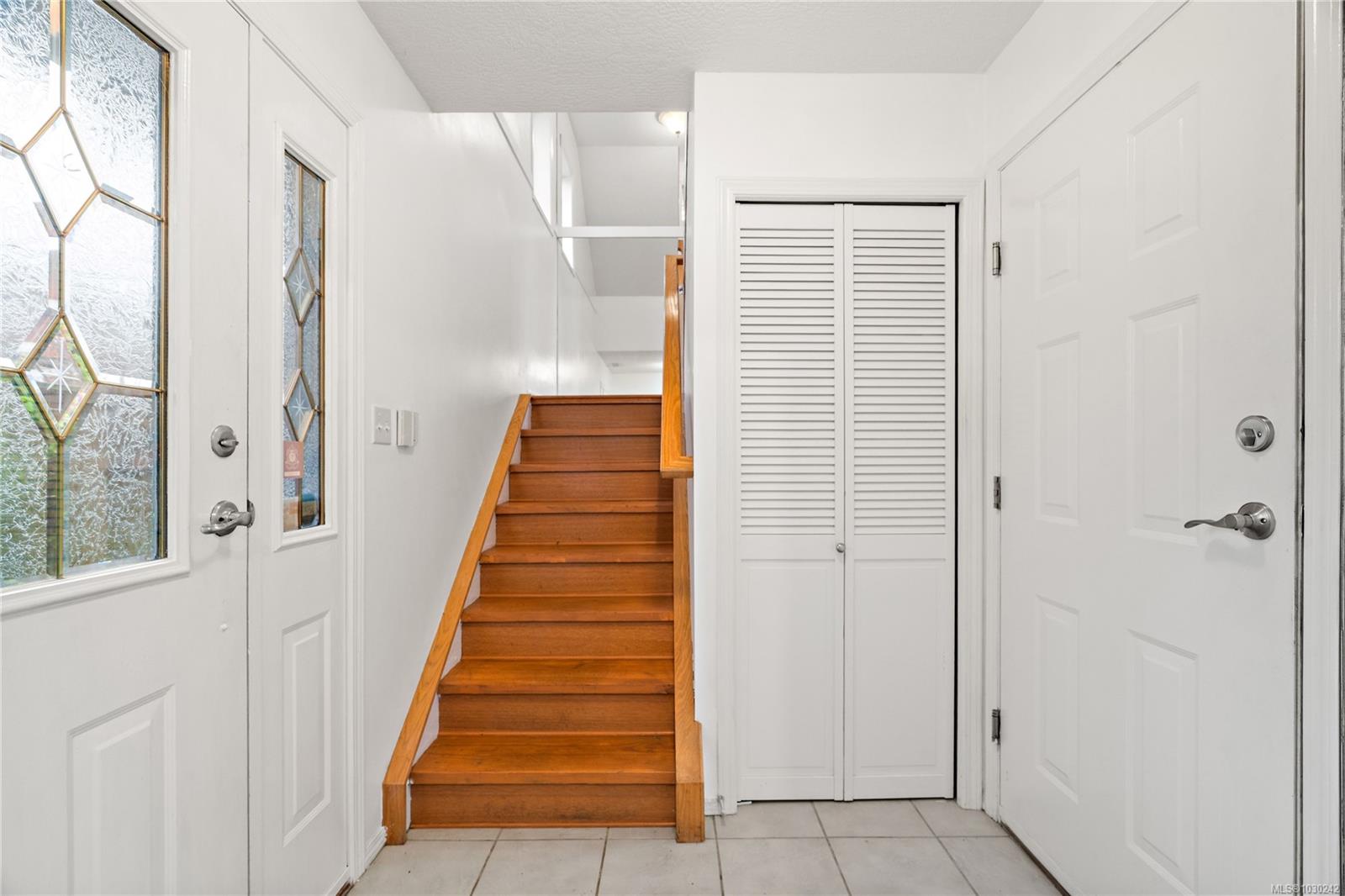 Additional image 3 of 4-108 Dallas Road, Victoria, BC, V8V 1A3