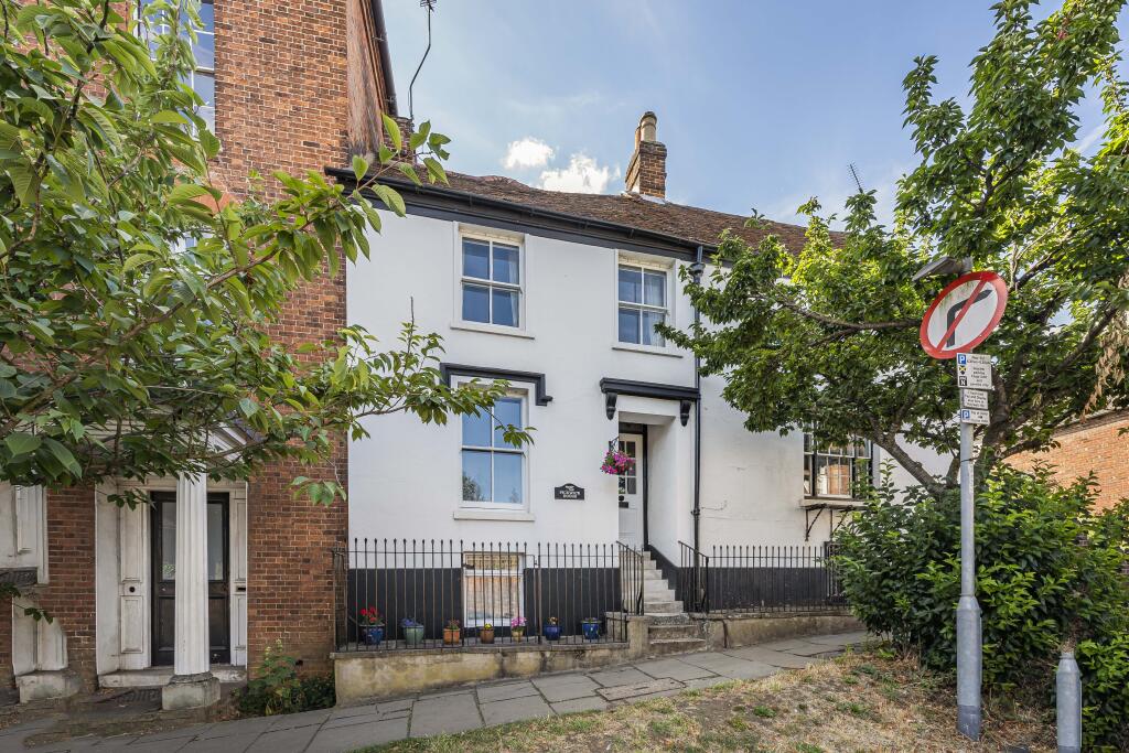 Holywell Hill, St Albans, AL1