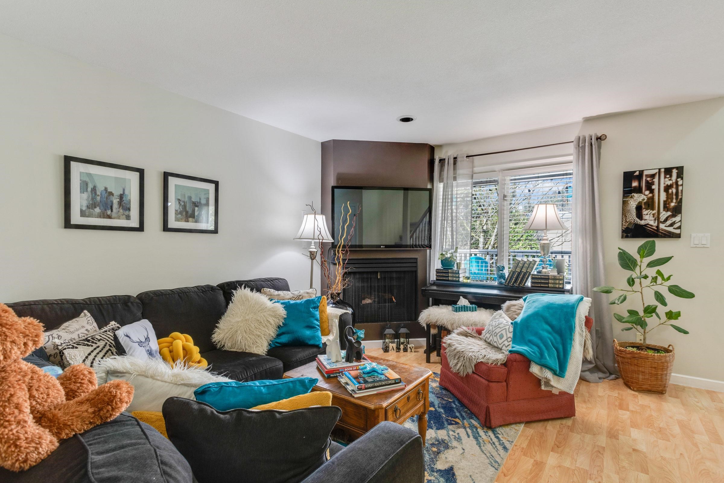 Additional image 2 of 205-1518 Bowser Avenue, North Vancouver, BC, V7P 2Y3