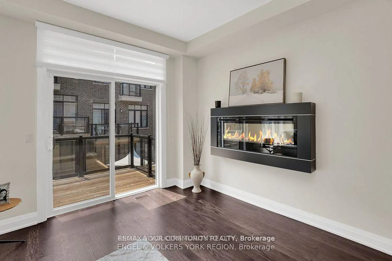 Additional image 13 of 29 Nardini Lane