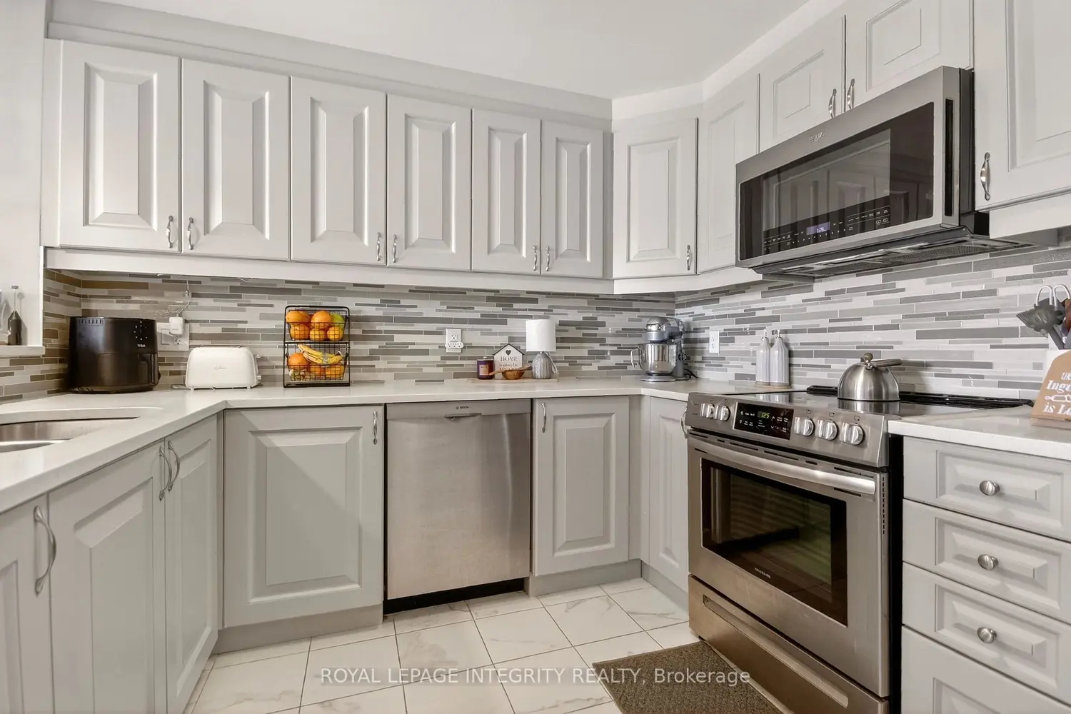 Additional image 7 of 64 Feathertop Lane