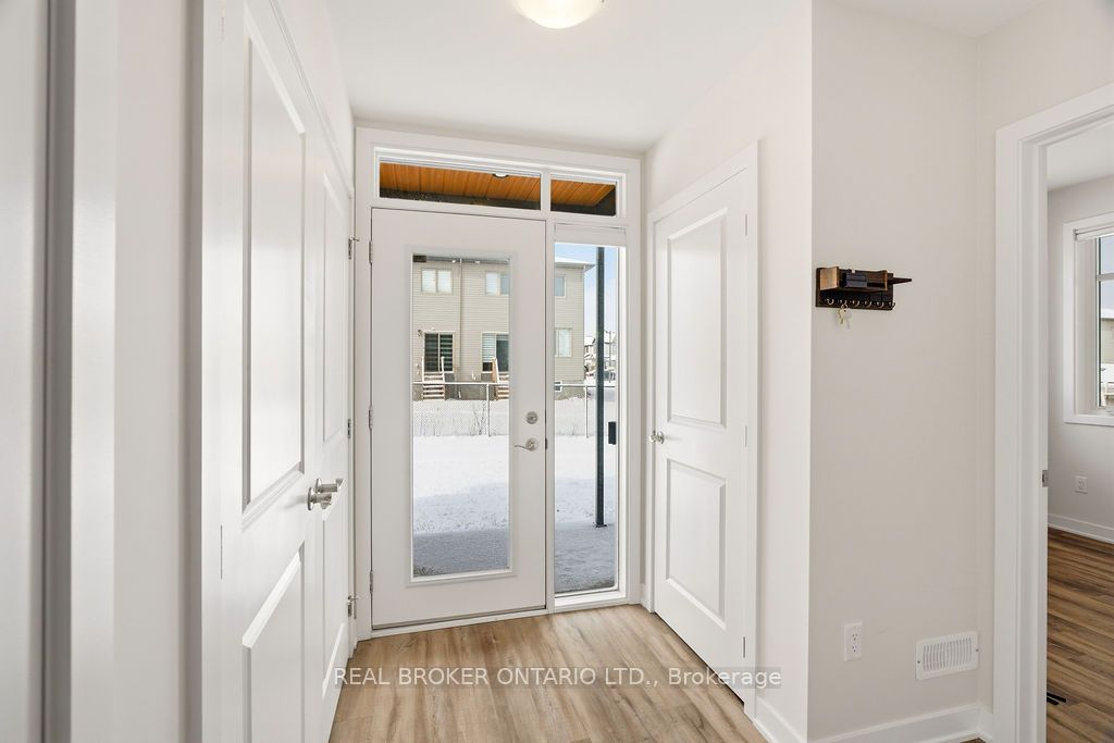 Additional image 6 of 631 Corporal Private, Ottawa, ON, K1X 0M7