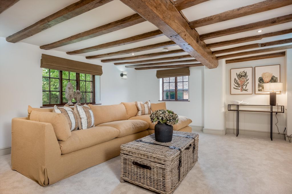 Additional image 8 of 5 bed detached house for saleOld Warwick Road, Rowington, Warwickshire CV35