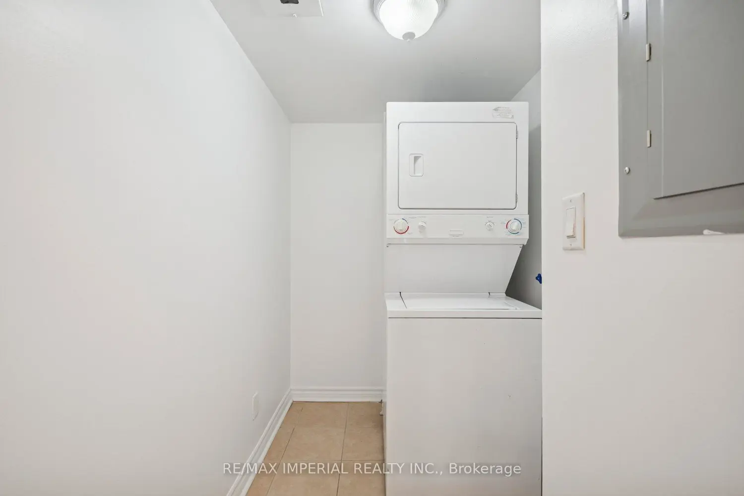 Additional image 17 of 19 Barberry Place 307