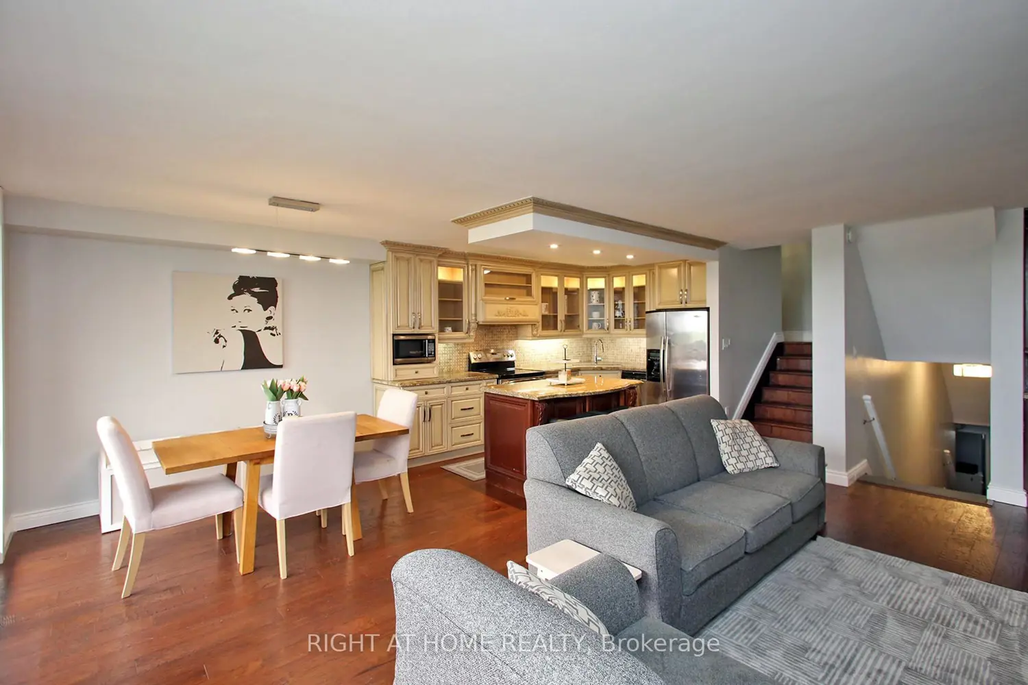 Additional image 7 of 11 Wincott Drive 1508