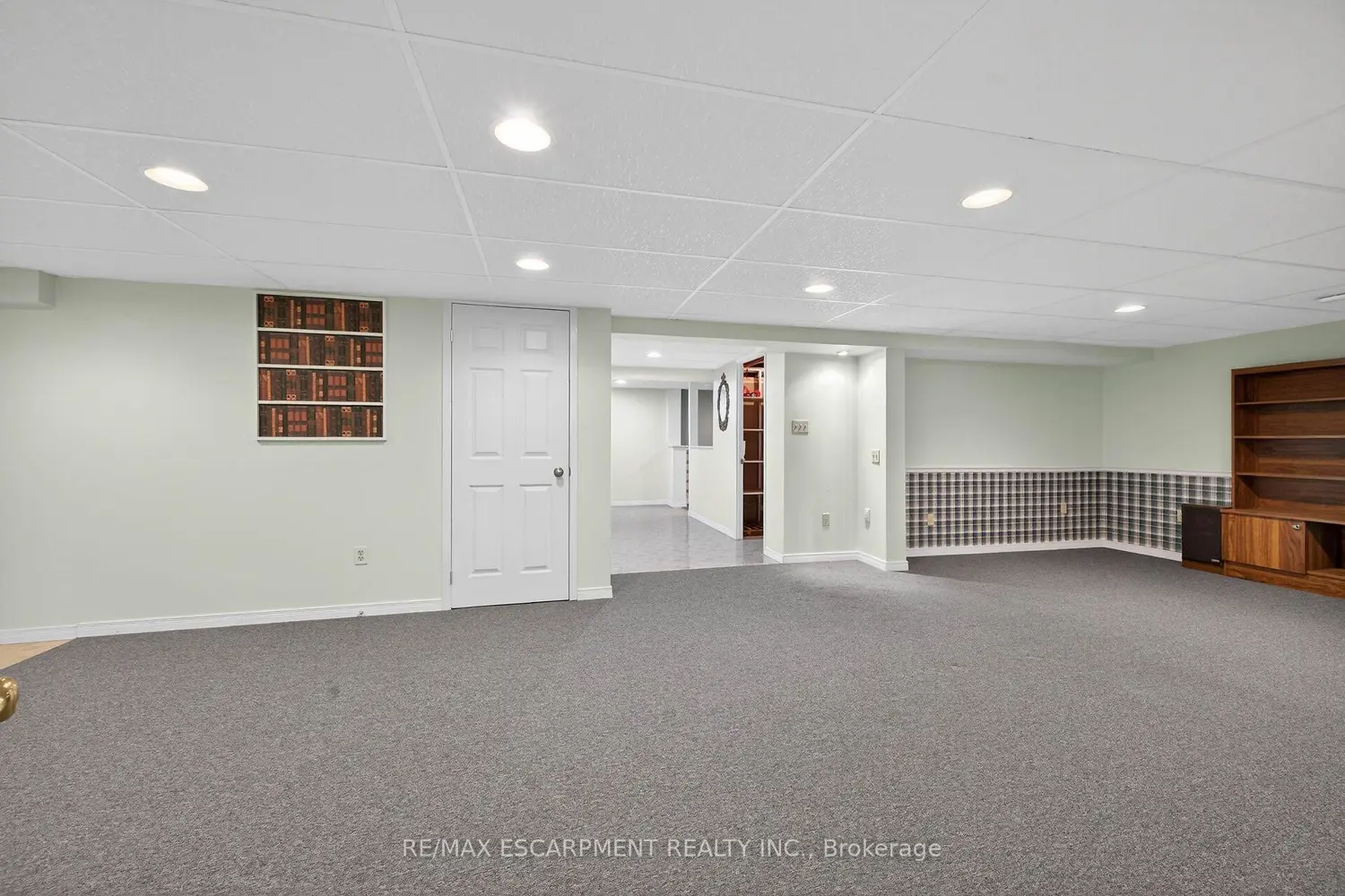 Additional image 18 of 156 Silverbirch Boulevard