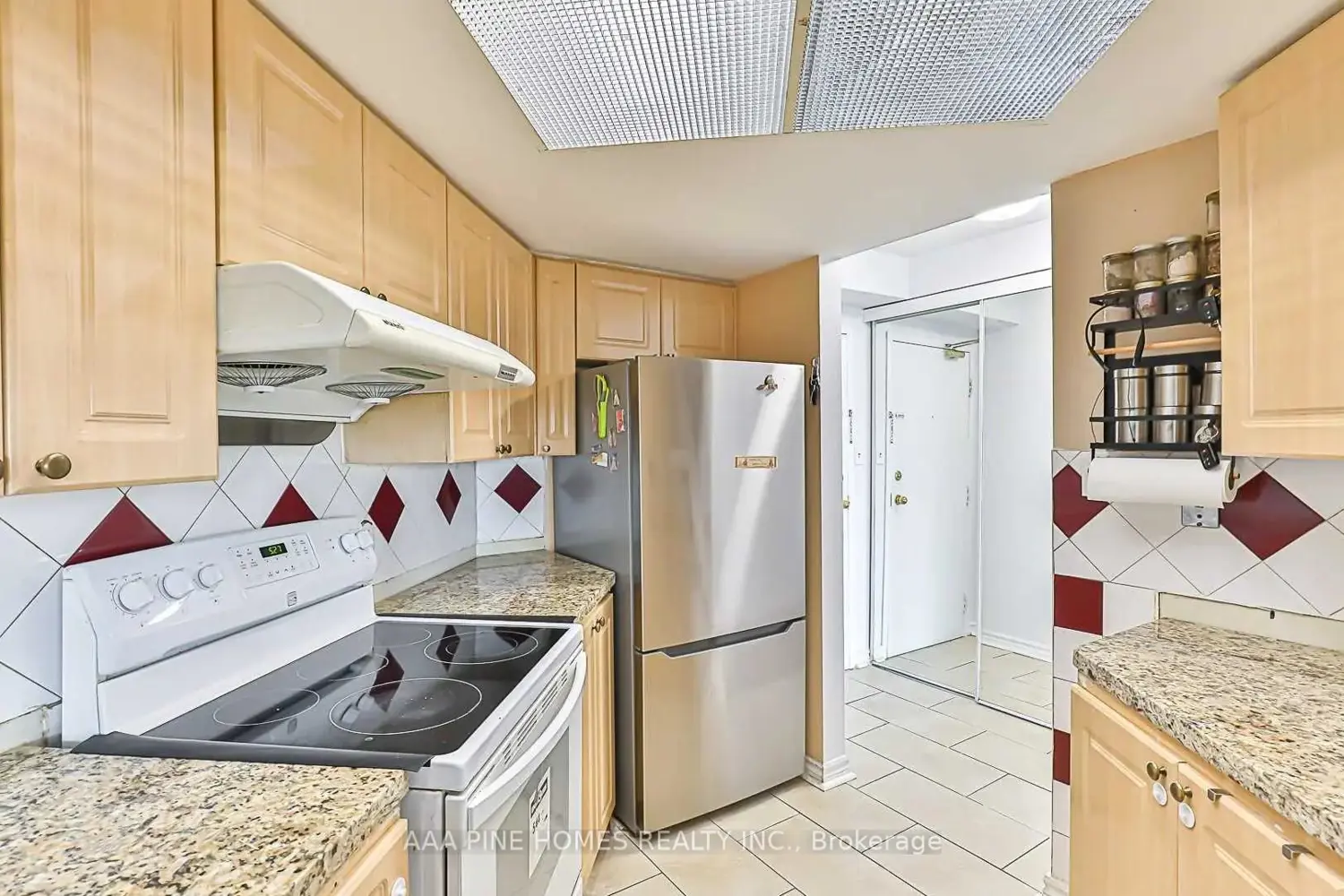 Additional image 3 of 2550 Lawrence Avenue 1111