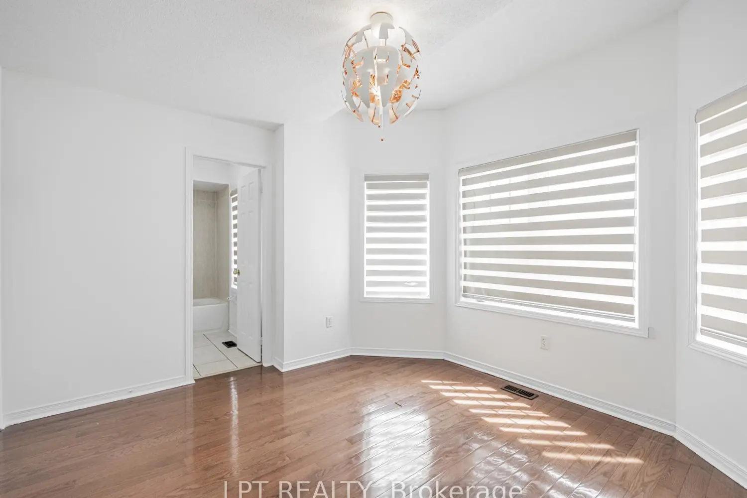 Additional image 6 of 7 Homeview Road