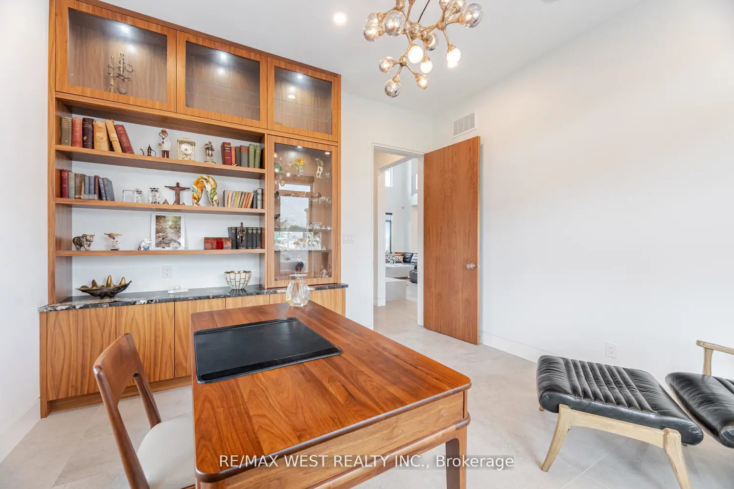 Additional image 7 of 83 Navigation Drive