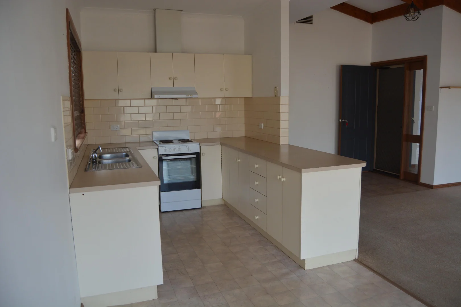 Additional image 4 of 24A And 24B Finniss St, Roxby Downs SA 5725