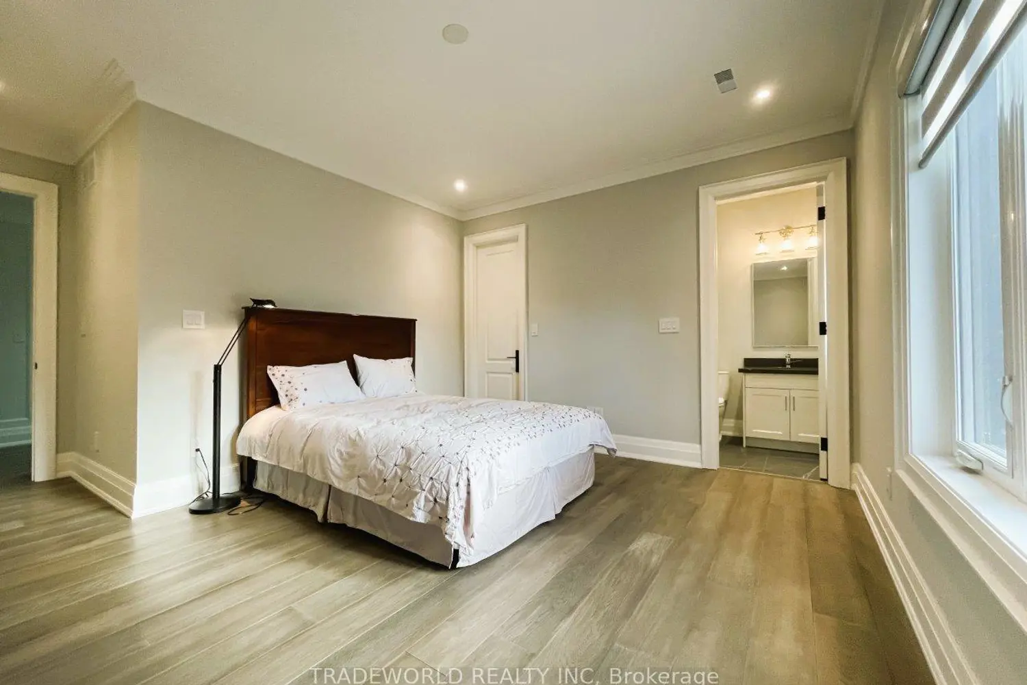 Additional image 14 of 90 Fred Varley Drive