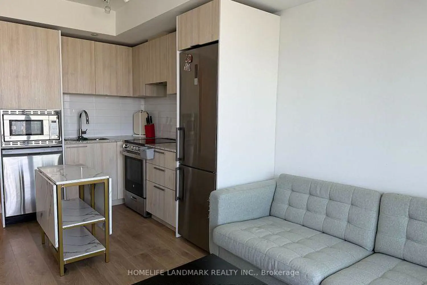 Additional image 8 of 501 Yonge Street 2208